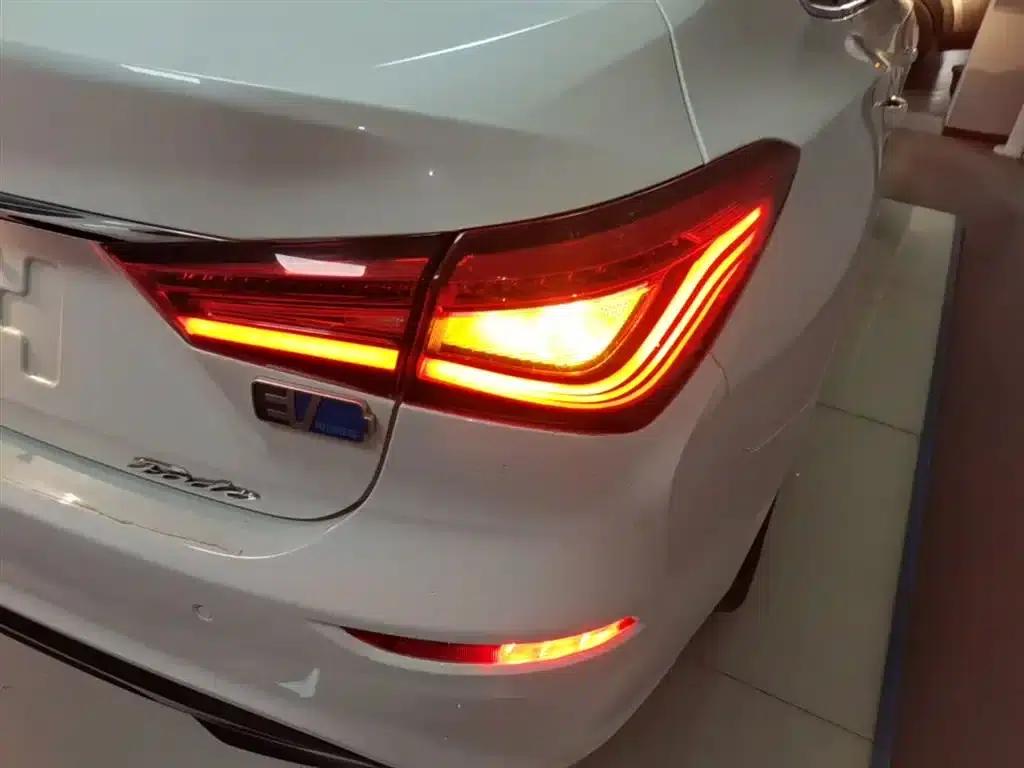Changan Eado New Energy 2019 EV460 Shared Edition — миниатюра 8