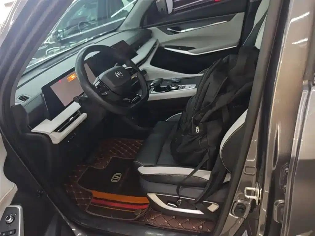 Changan CS75 PLUS Smart Electric iDD 2023 Model Smart Electric iDD Leading Edition — миниатюра 15