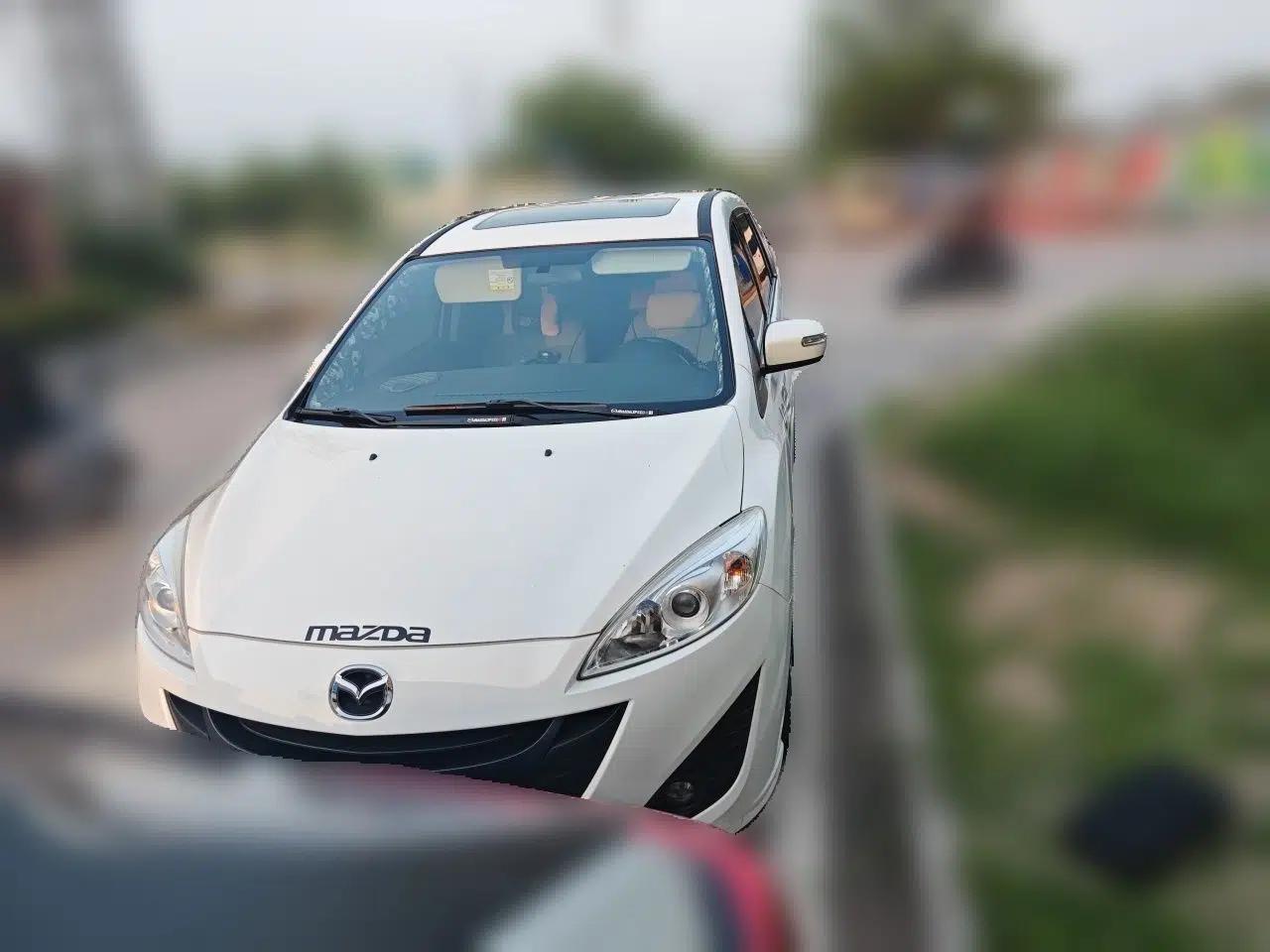 Mazda 5 2013 2.0L Automatic Luxury Edition — миниатюра 2