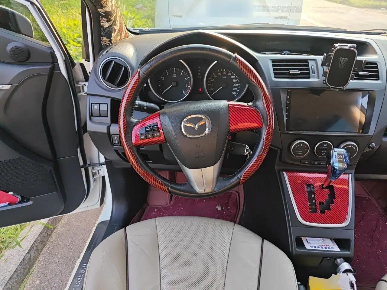 Mazda 5 2013 2.0L Automatic Luxury Edition — миниатюра 11
