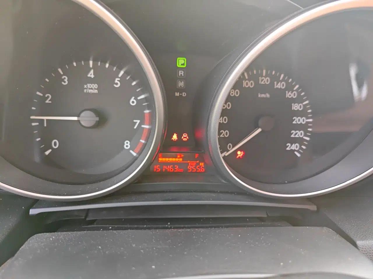 Mazda 5 2013 2.0L Automatic Luxury Edition — миниатюра 12