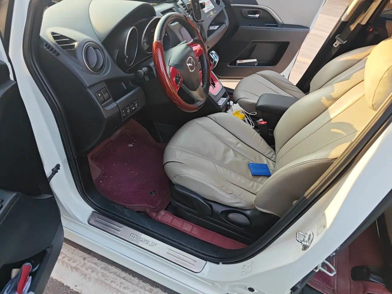 Mazda 5 2013 2.0L Automatic Luxury Edition — миниатюра 17