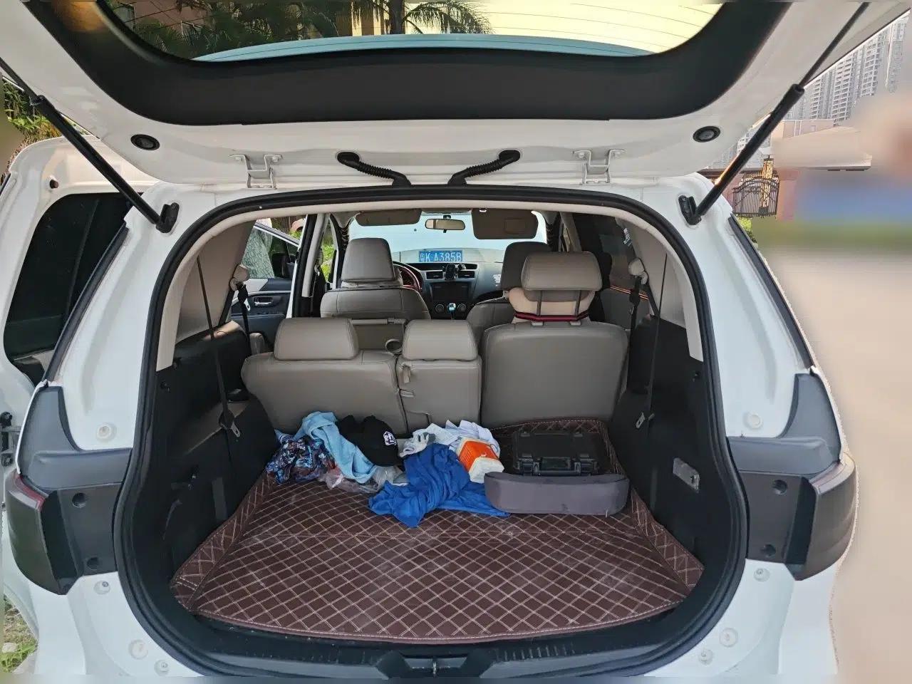 Mazda 5 2013 2.0L Automatic Luxury Edition — миниатюра 20