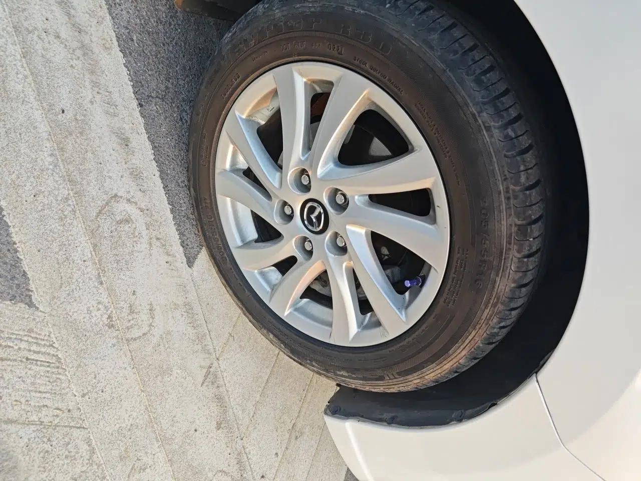 Mazda 5 2013 2.0L Automatic Luxury Edition — миниатюра 8