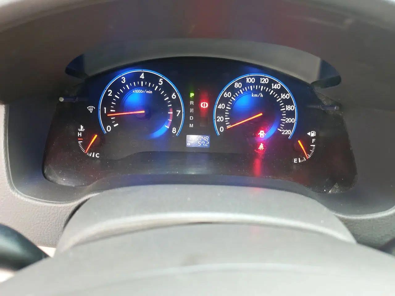 Mazda 8 2011 2.3L Elite Edition — миниатюра 12