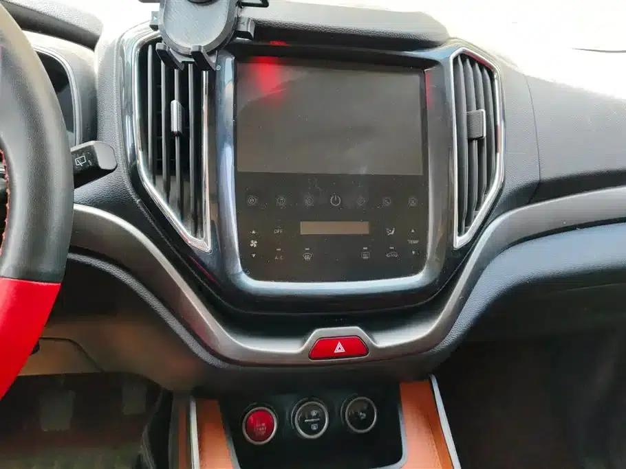 Changan Oushang CX70 2017 CX70T 1.5T Manual Luxury Edition — миниатюра 13