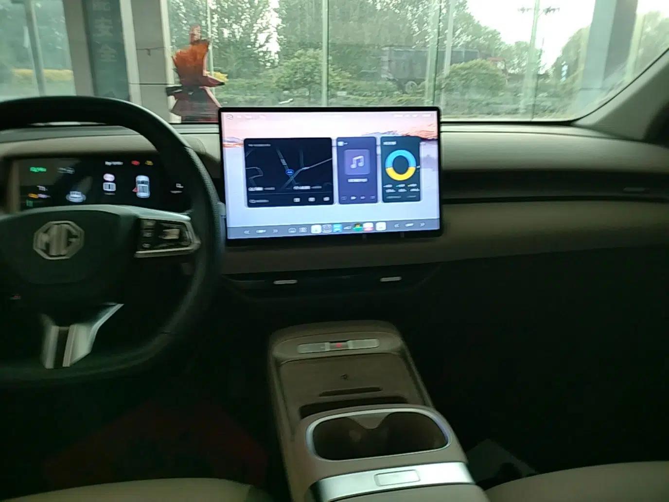 MG ES5 2025 525max Rear-Drive Intelligent Driving Version — миниатюра 16