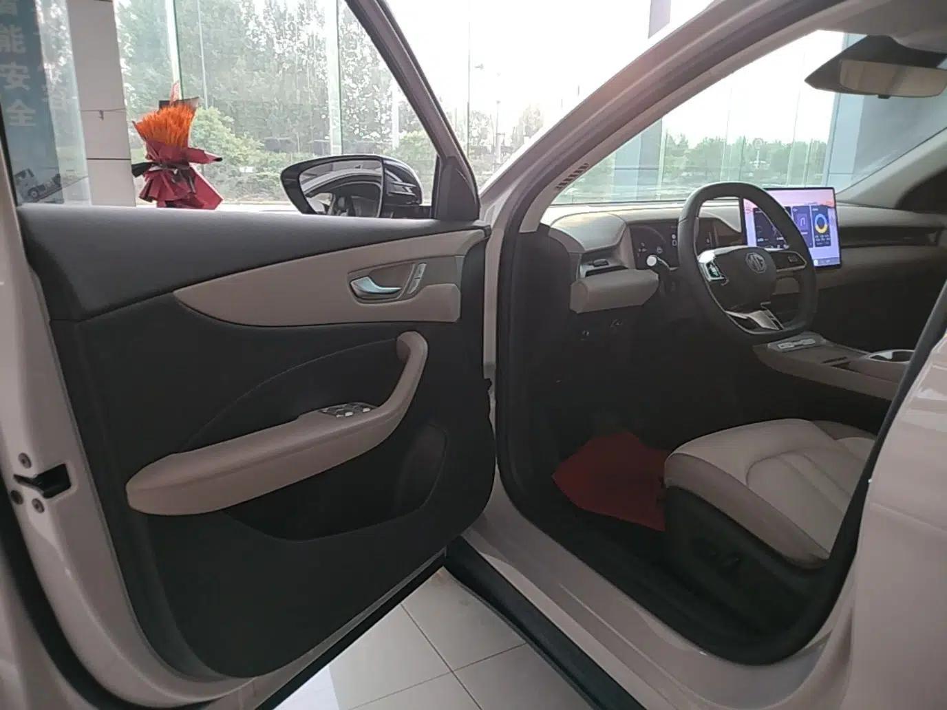 MG ES5 2025 525max Rear-Drive Intelligent Driving Version — миниатюра 19