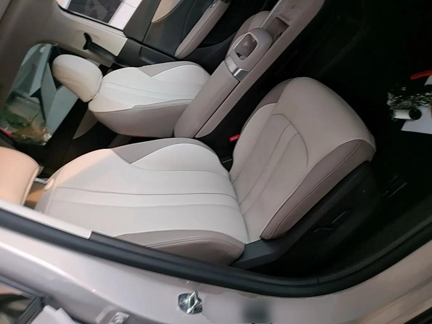 MG ES5 2025 525max Rear-Drive Intelligent Driving Version — миниатюра 23