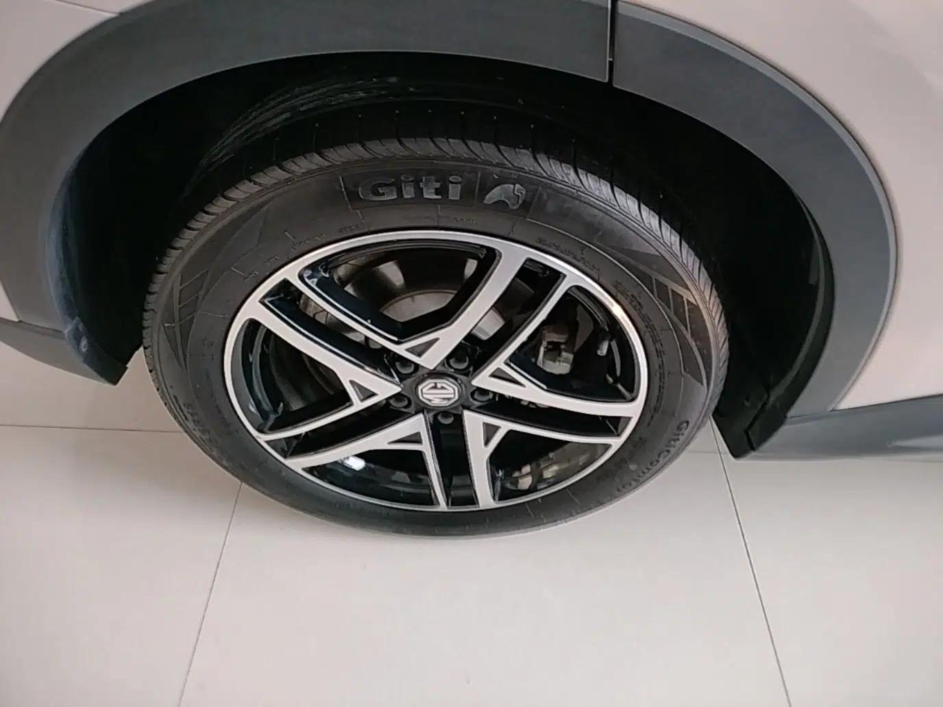MG ES5 2025 525max Rear-Drive Intelligent Driving Version — миниатюра 10