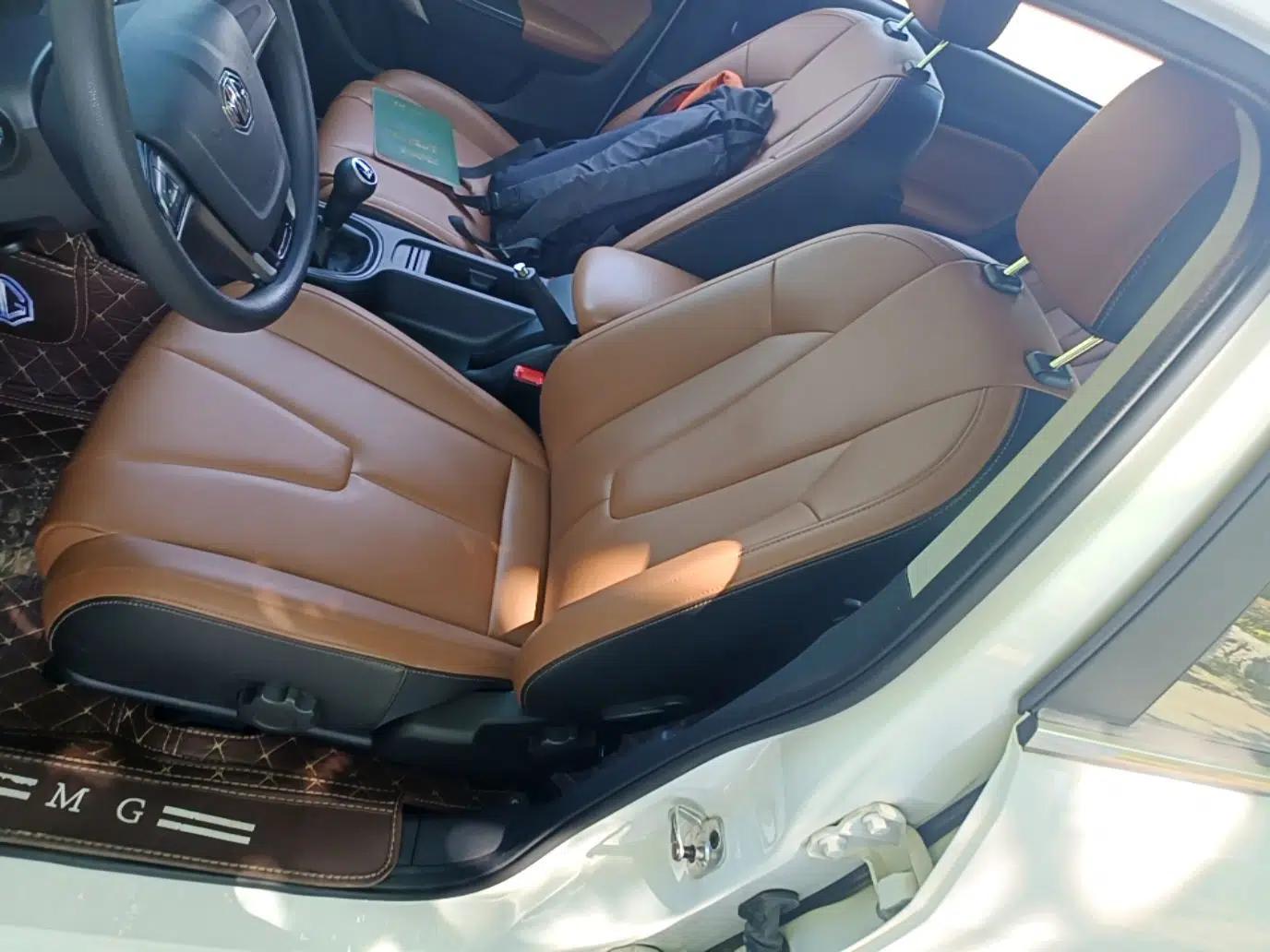 MG GT 2016 1.5L Manual Value-Added Luxury Edition — миниатюра 18