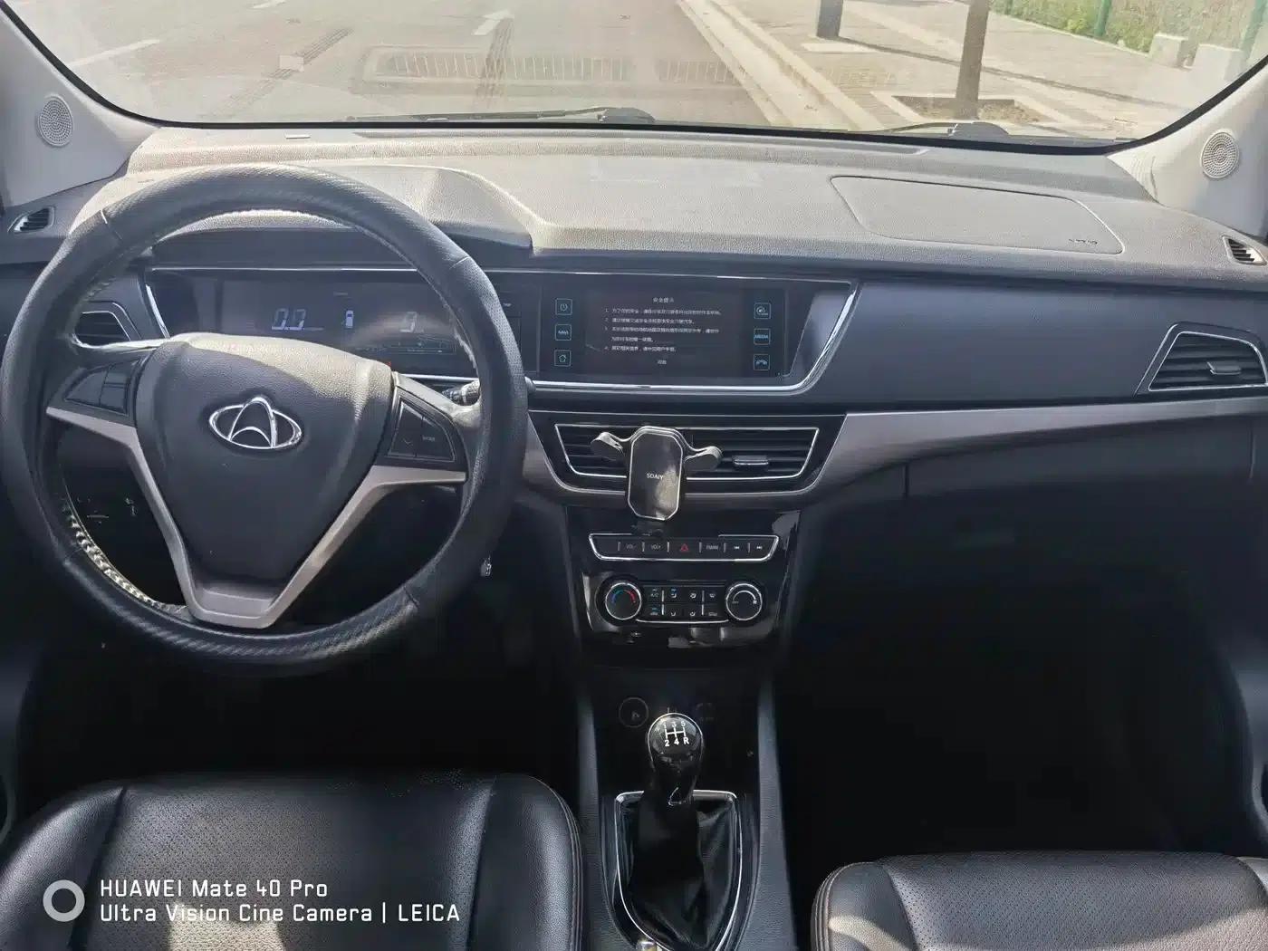 Changan Oushang A600 2016 1.5L Manual Deluxe 6-Seater — миниатюра 8