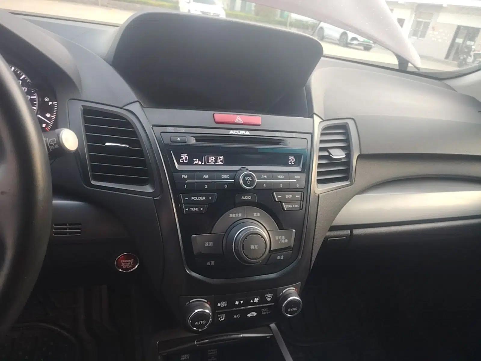 Acura RDX 2013 3.0L Two-Wheel Drive Elite Edition — миниатюра 15