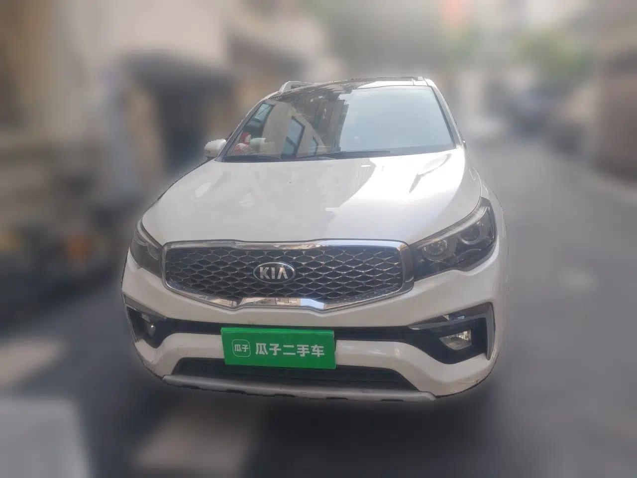 Kia KX7 2017 2.0T Automatic Two-Wheel Drive GLS 7-Seater — миниатюра 2