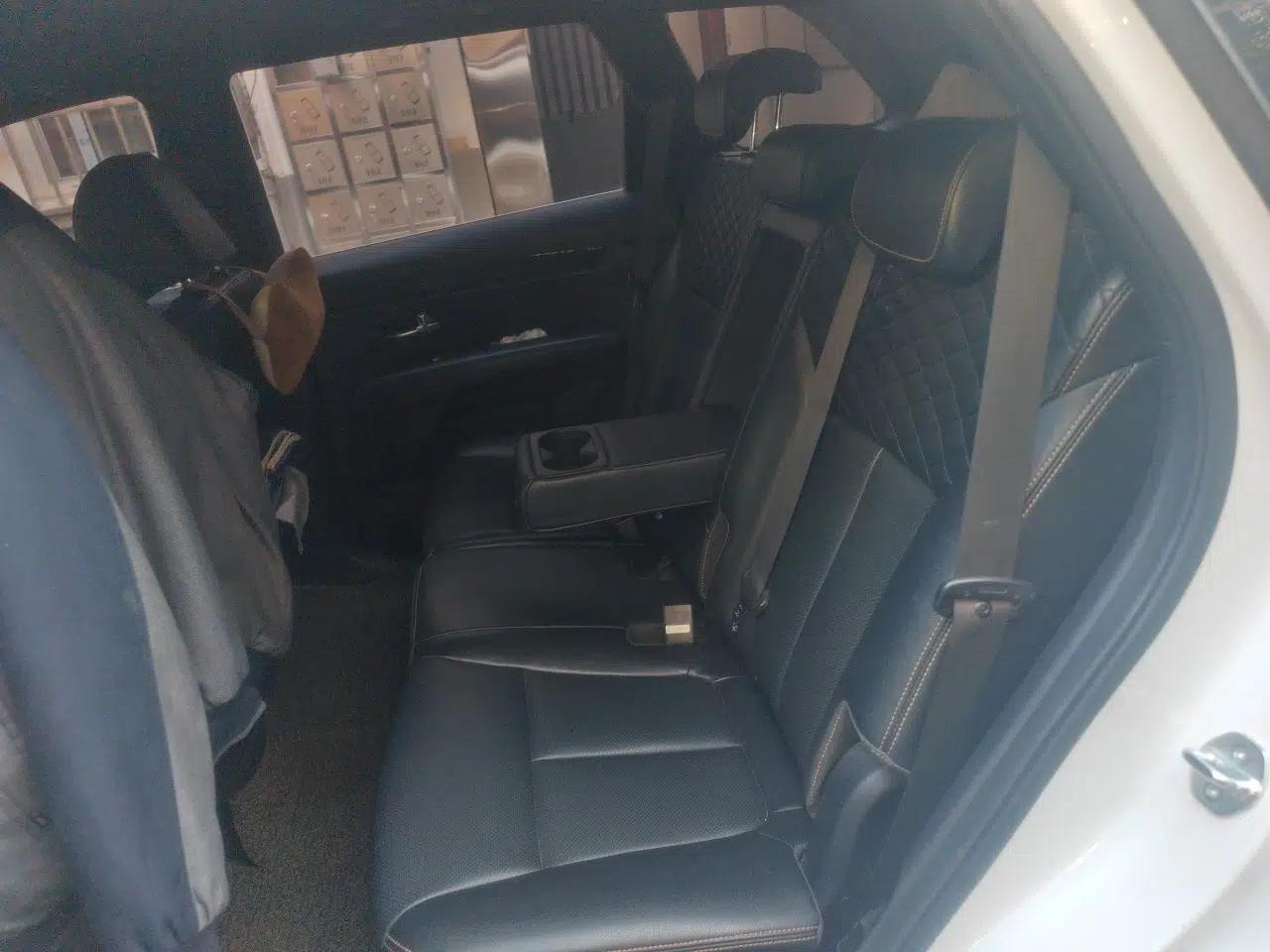 Kia KX7 2017 2.0T Automatic Two-Wheel Drive GLS 7-Seater — миниатюра 18