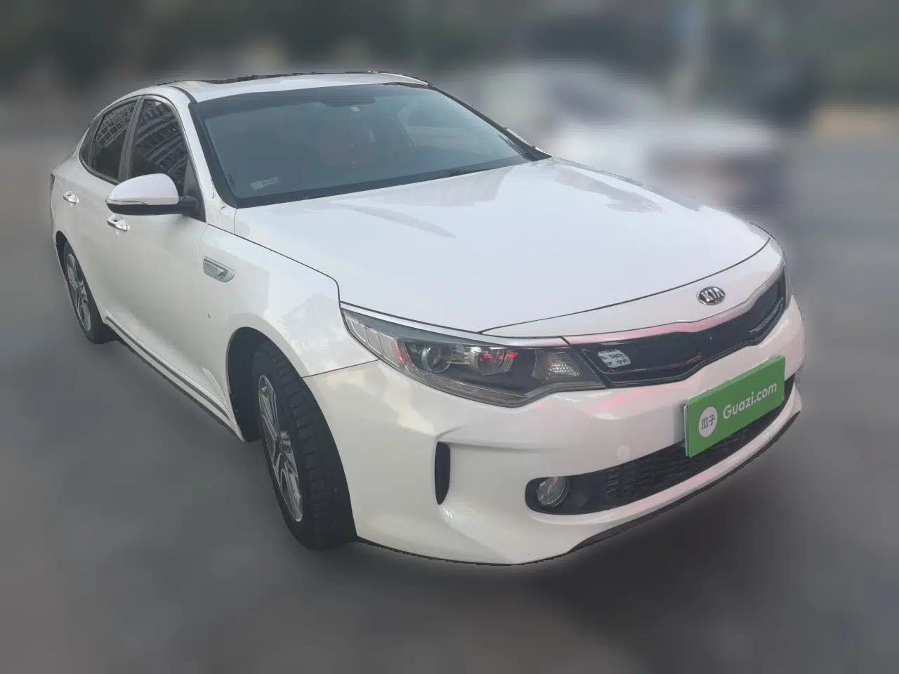 Kia K5 New Energy 2018 2.0L Smart Enjoyment Version — миниатюра 3