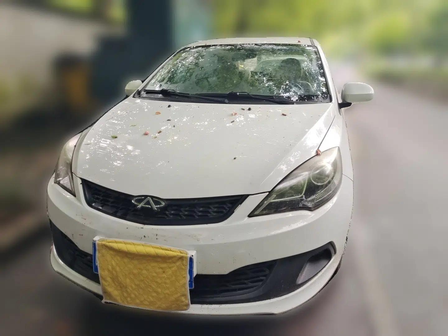 Chery Fengyun 2 2014 Hatchback 1.5L Manual New Youth Edition — миниатюра 2