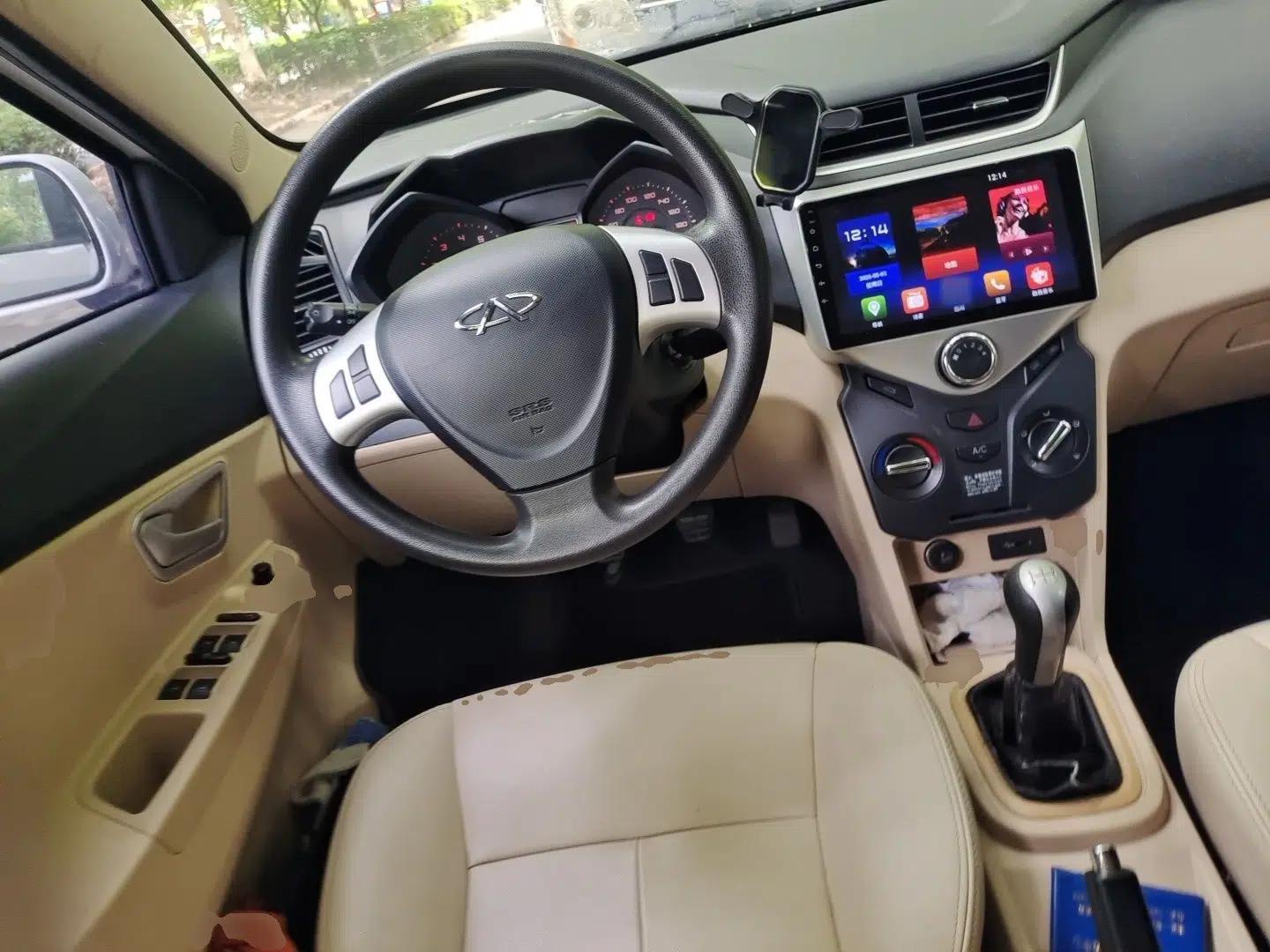 Chery Fengyun 2 2014 Hatchback 1.5L Manual New Youth Edition — миниатюра 11