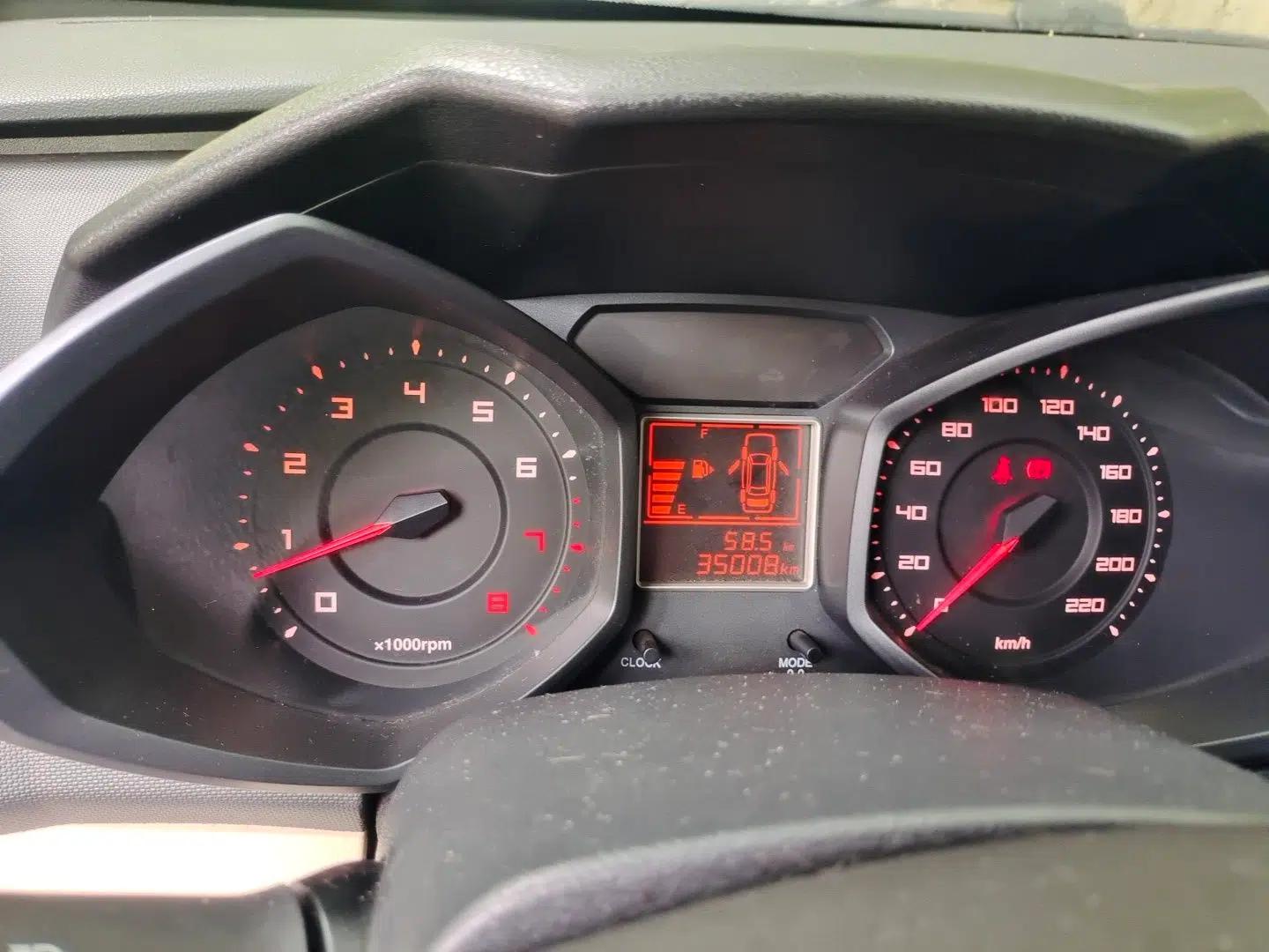 Chery Fengyun 2 2014 Hatchback 1.5L Manual New Youth Edition — миниатюра 12
