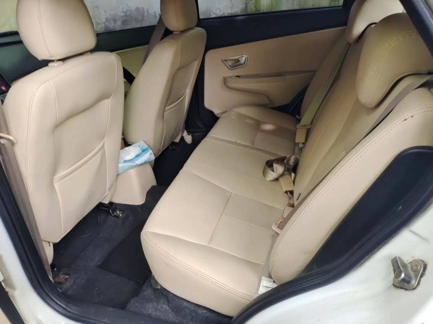 Chery Fengyun 2 2014 Hatchback 1.5L Manual New Youth Edition — миниатюра 18