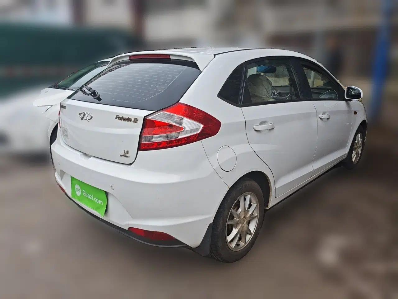 Chery Fengyun 2 2013 Hatchback 1.5L Manual Ruiyi Edition — миниатюра 6