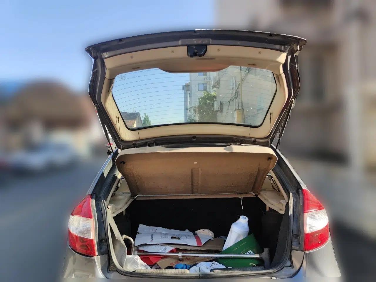 Chery Fengyun 2 2010 Hatchback 1.5L Ambition Model — миниатюра 20