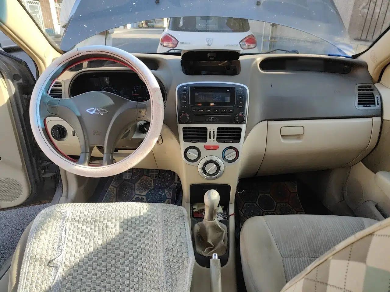 Chery Fengyun 2 2010 Hatchback 1.5L Ambition Model — миниатюра 10