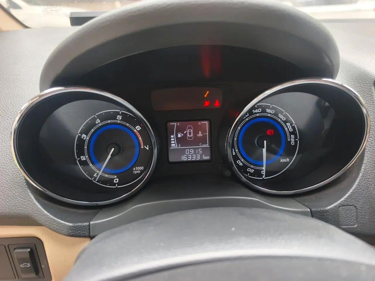 Chery E3 2015 1.5L Manual ZhiShang Model — миниатюра 12