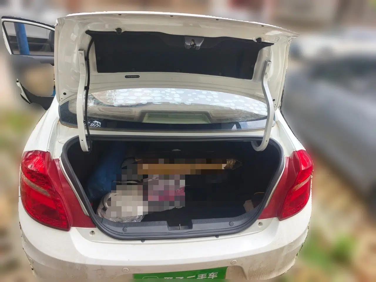 Chery E3 2015 1.5L Manual ZhiShang Model — миниатюра 20