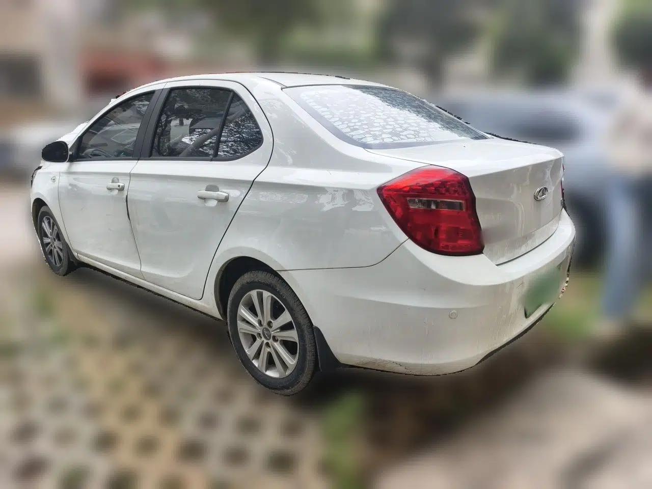 Chery E3 2015 1.5L Manual ZhiShang Model — миниатюра 4