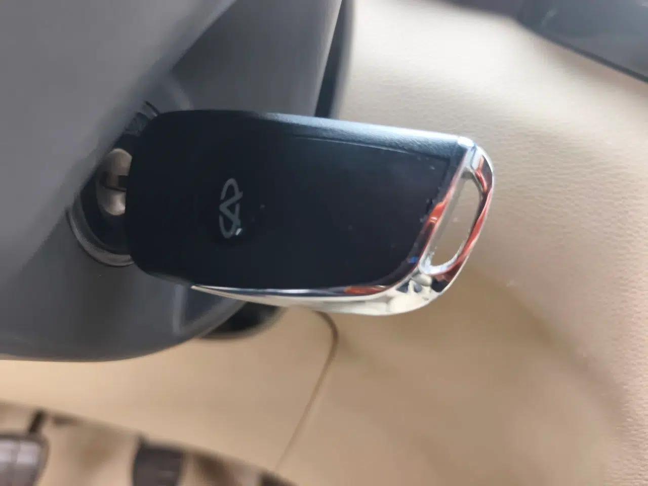 Chery E3 2015 1.5L Manual ZhiShang Model — миниатюра 9