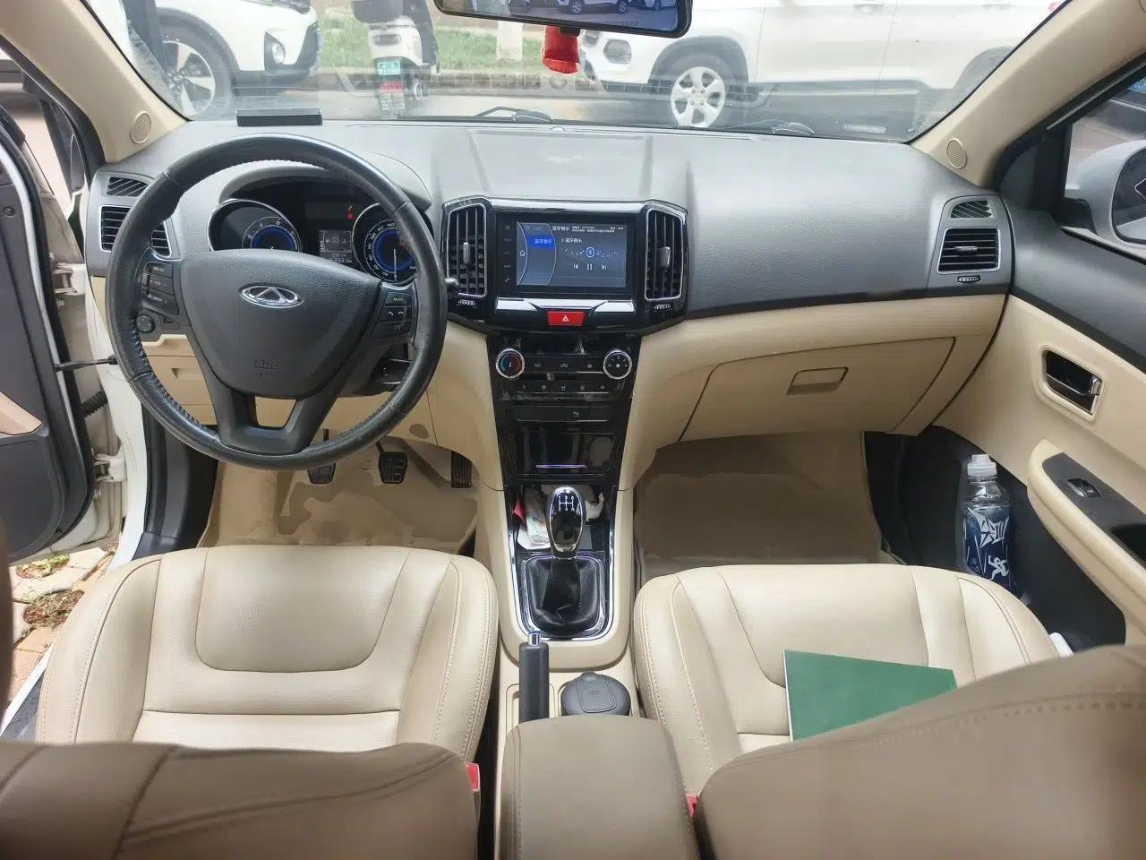 Chery E3 2015 1.5L Manual ZhiShang Model — миниатюра 10