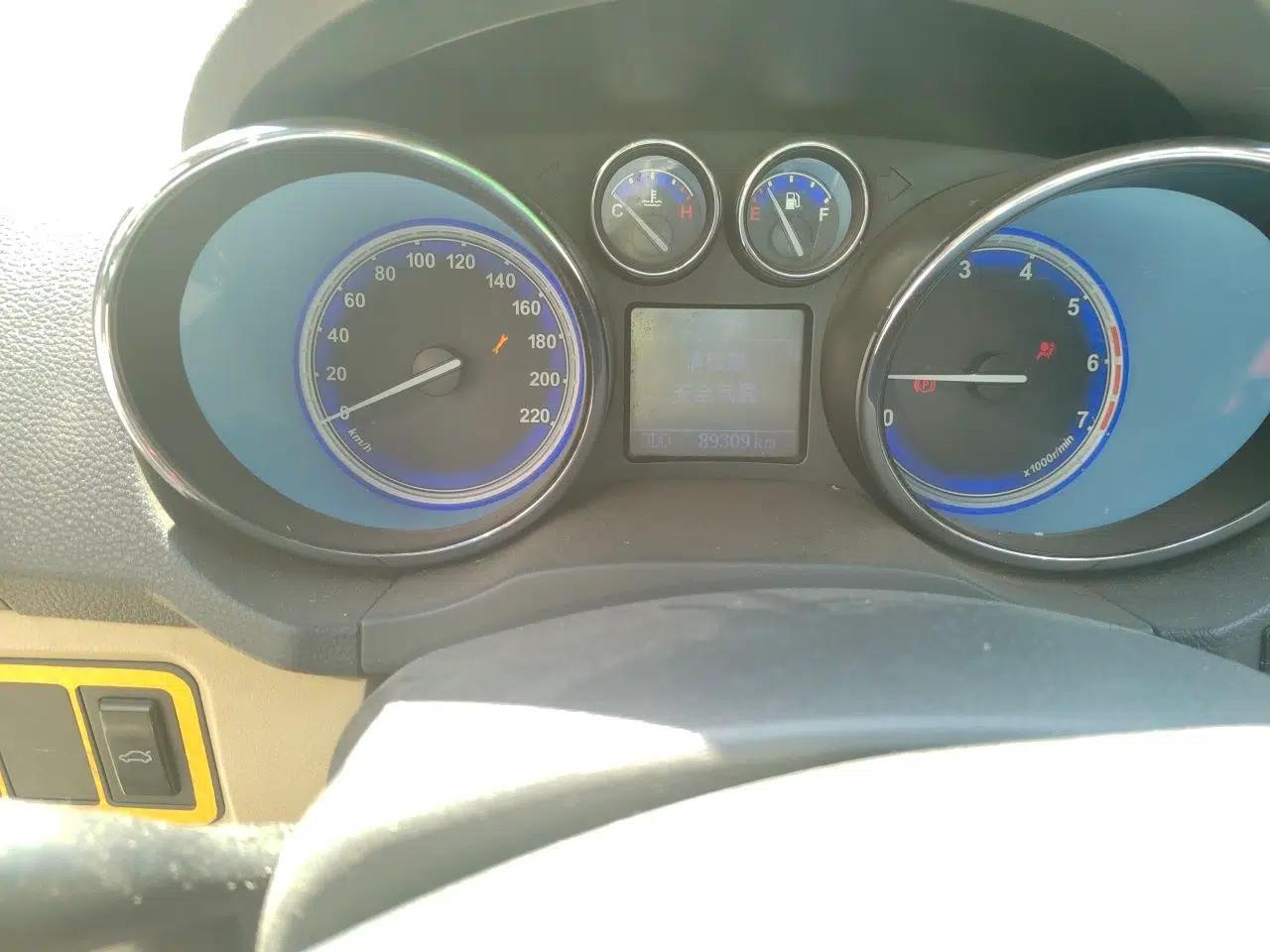 Chery E3 2013 1.5L Manual Fashion Model — миниатюра 13