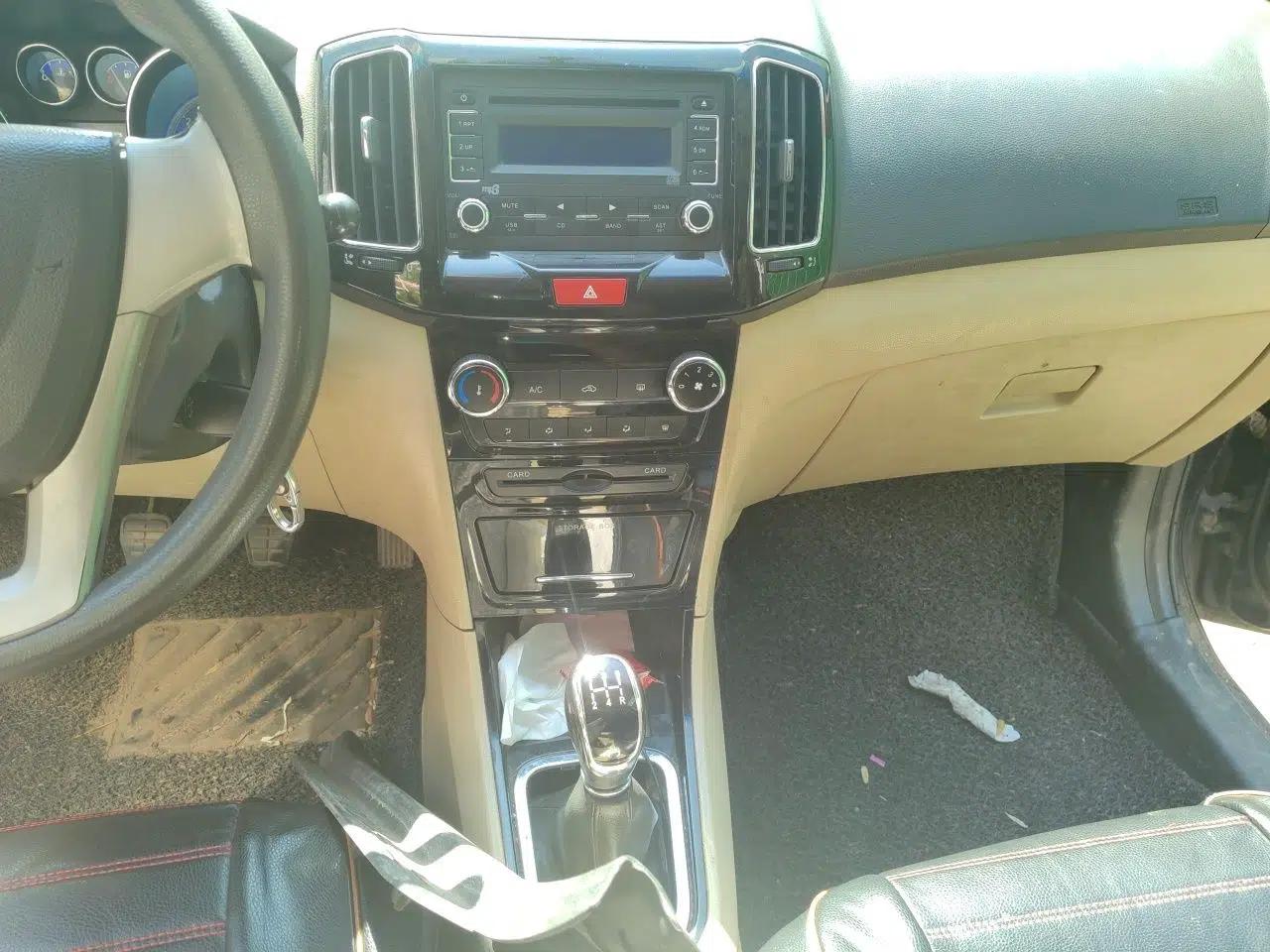 Chery E3 2013 1.5L Manual Fashion Model — миниатюра 14