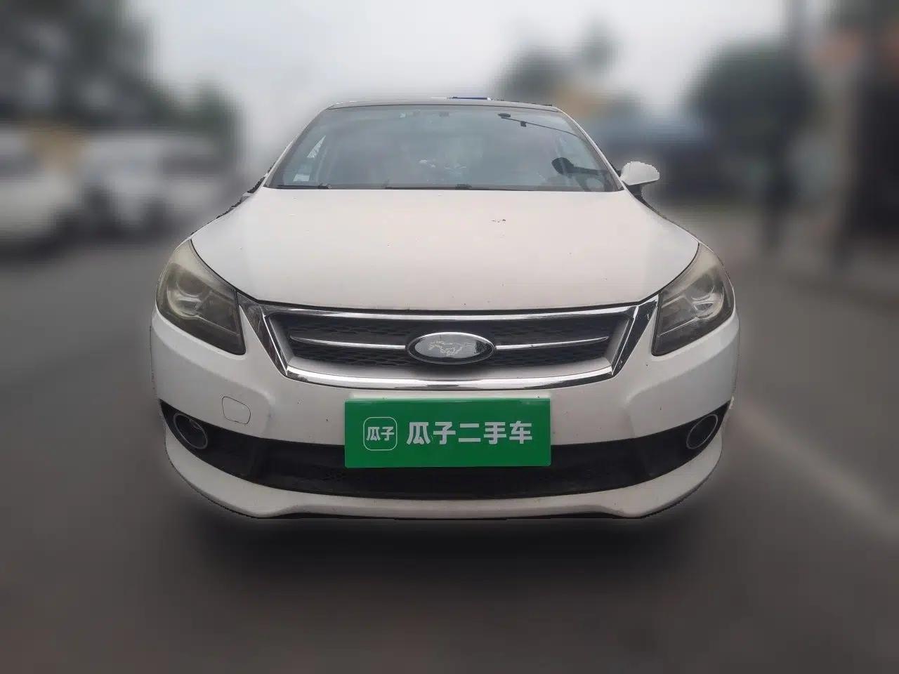 Chery Arrizo 7 2015 1.6L Manual ZhiShang Edition — миниатюра 2