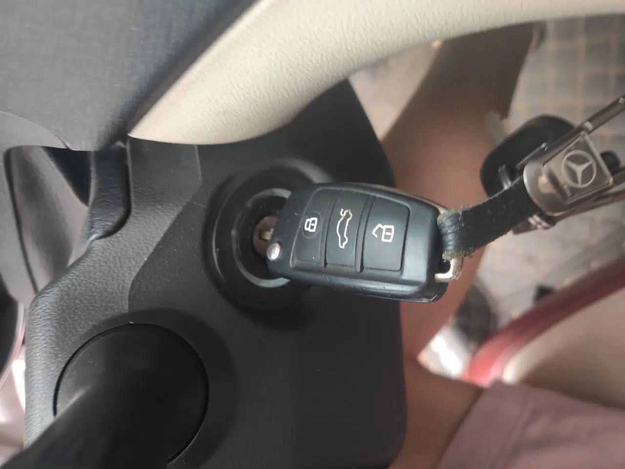 Chery Arrizo 7 2015 1.6L Manual ZhiShang Edition — миниатюра 9