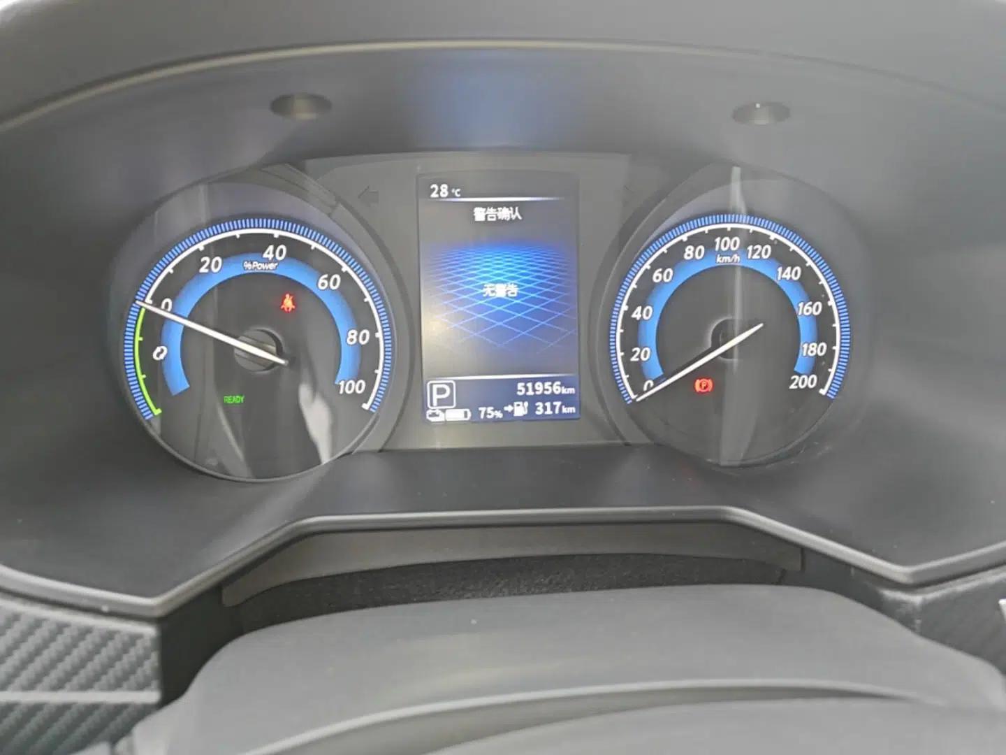 Venucia D60EV 2023 PLUS Comfort Edition SI Model — миниатюра 15