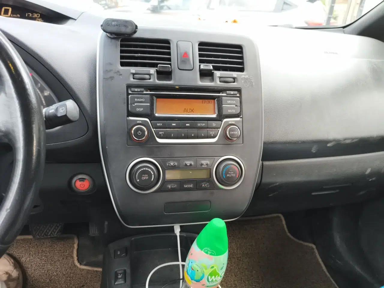 Venucia Leaf 2014 Lingfeng Edition 6.6 KW — миниатюра 14