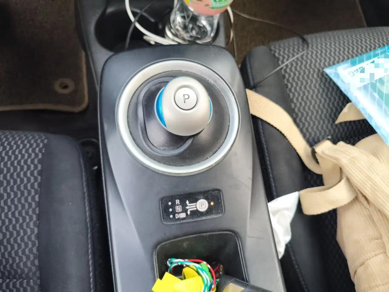 Venucia Leaf 2014 Lingfeng Edition 6.6 KW — миниатюра 15