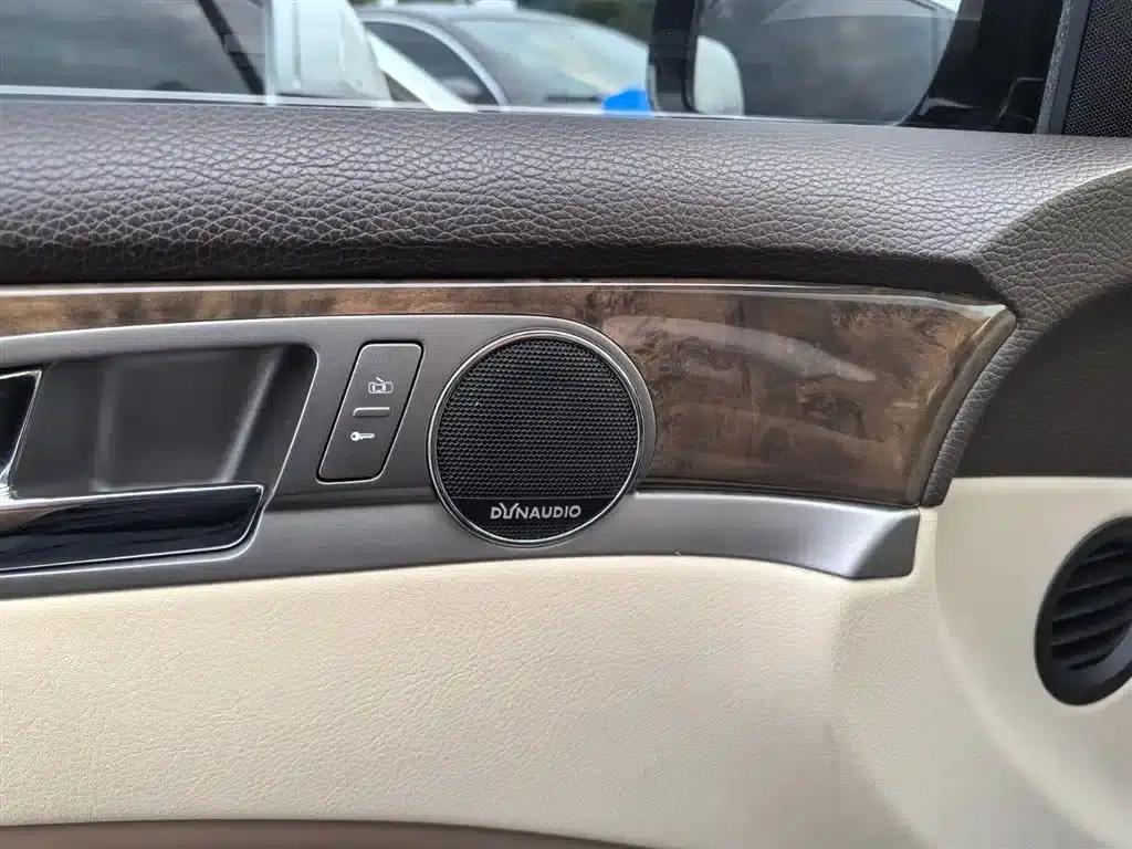 Phaeton 2015 4.2L Luxury Edition — миниатюра 14