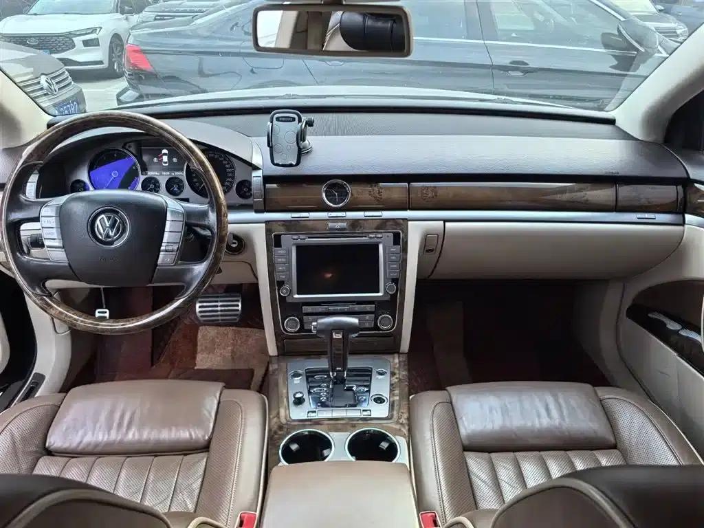Phaeton 2015 4.2L Luxury Edition — миниатюра 10