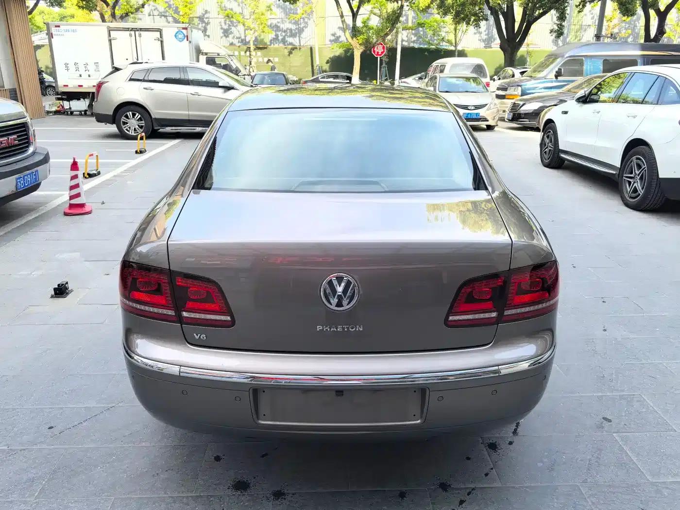 Phaeton 2012 3.0L Business Edition — миниатюра 5