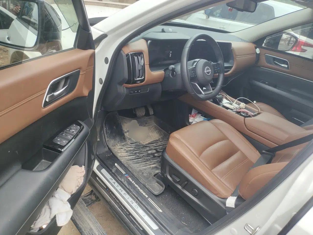 Nissan Pathfinder 2024 380 VC-TURBO Four-Wheel Drive Intelligent Driving Version 7 Seats — миниатюра 17