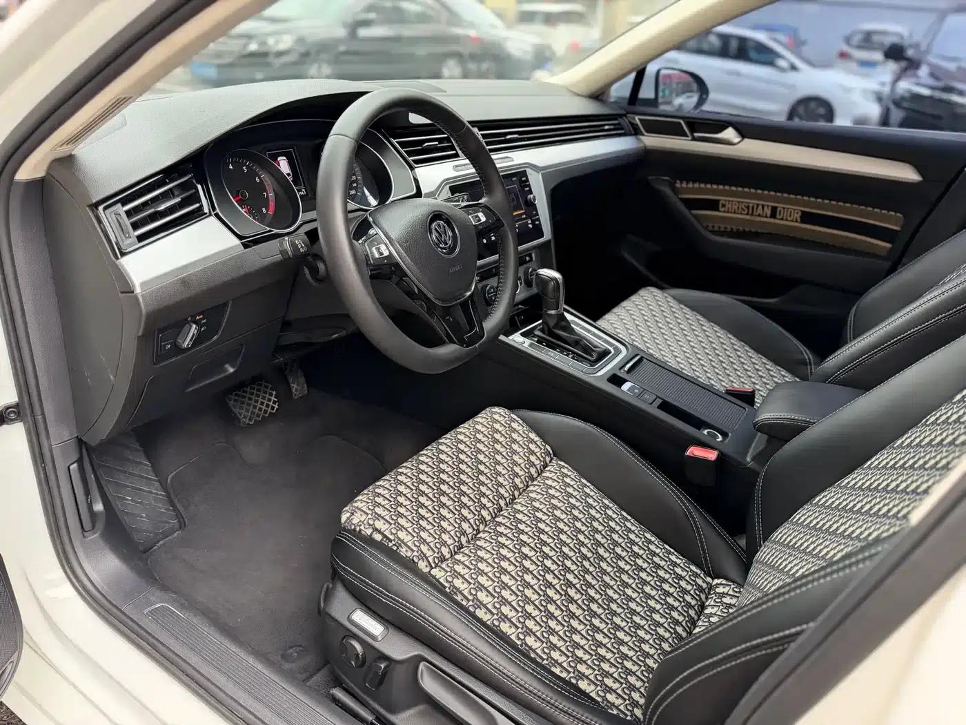 Passat Variant 2017 280TSI 2WD Comfortline — миниатюра 11