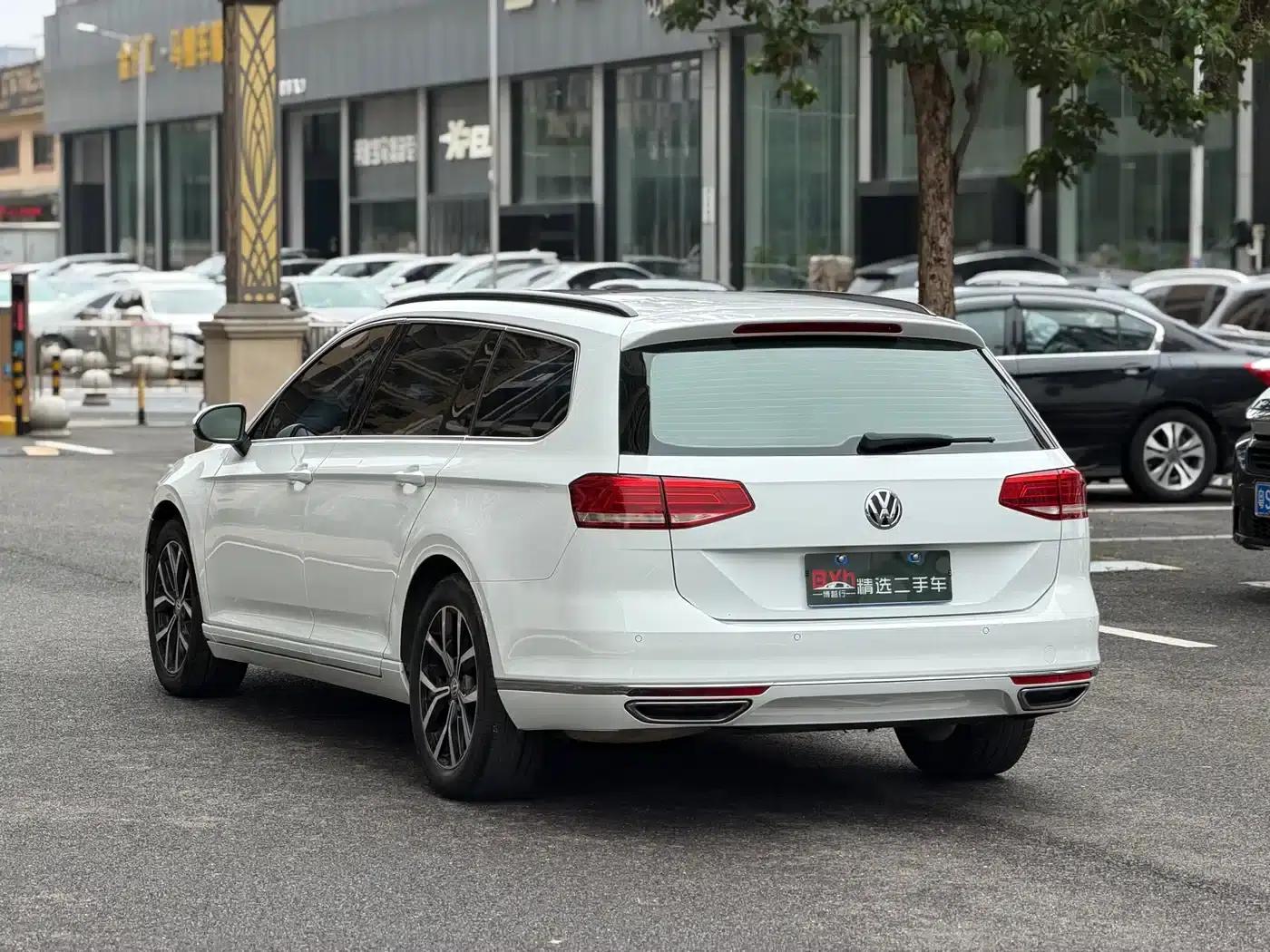Passat Variant 2017 280TSI 2WD Comfortline — миниатюра 6
