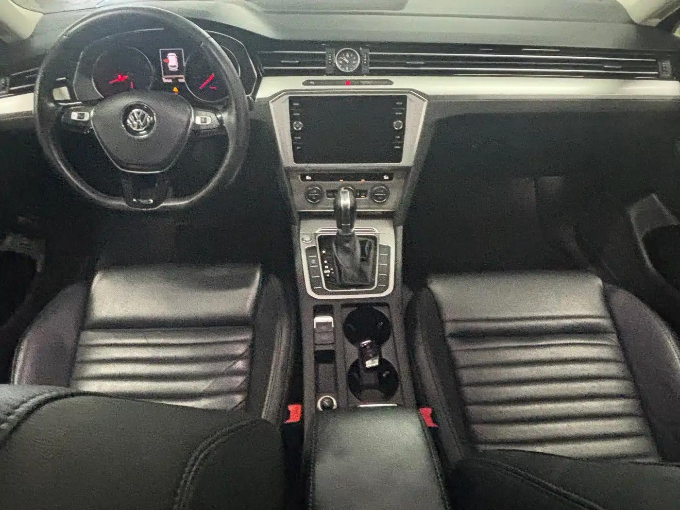 Passat Variant 2017 280TSI 2WD Comfortline — миниатюра 4