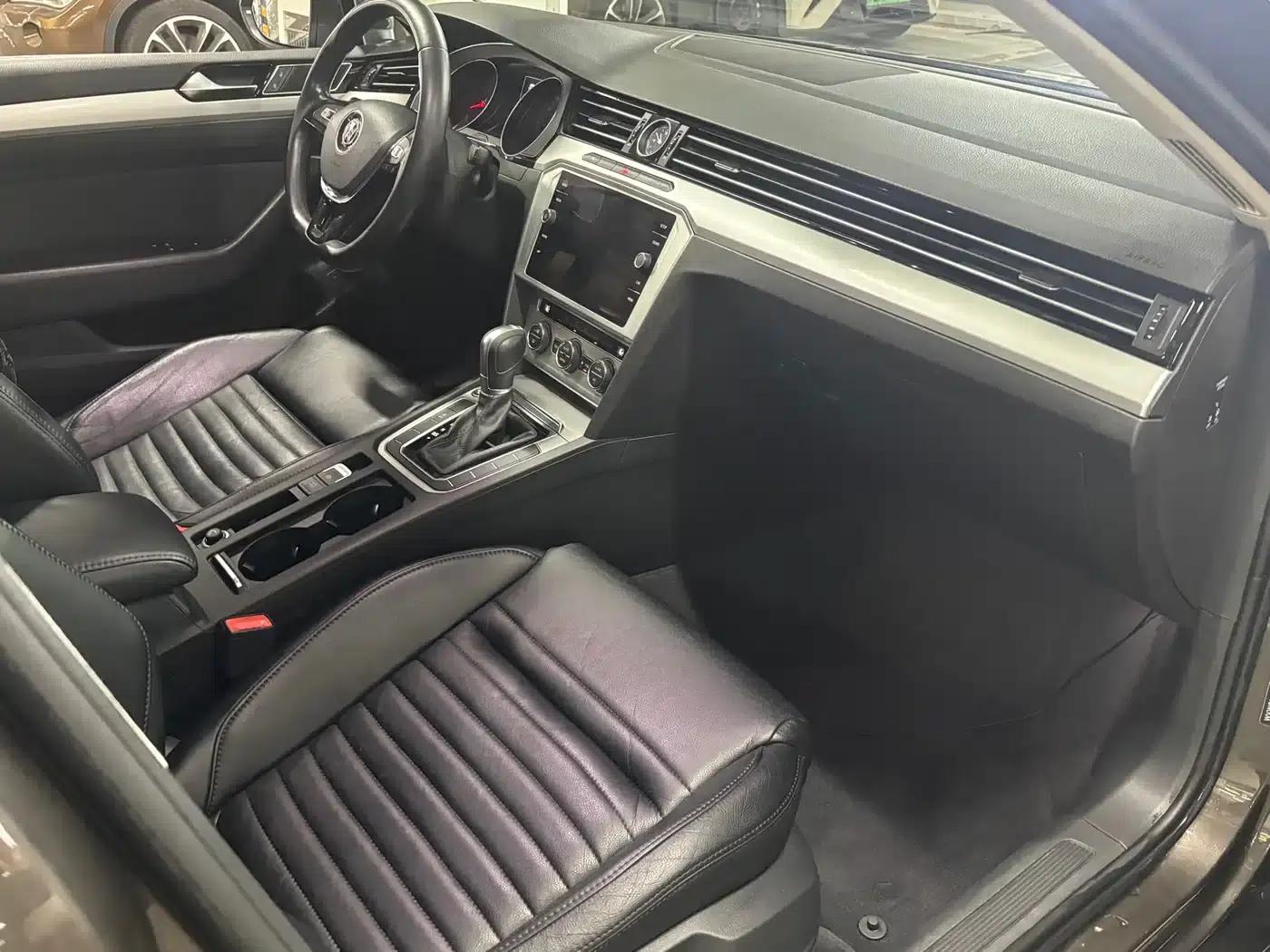 Passat Variant 2017 280TSI 2WD Comfortline — миниатюра 5