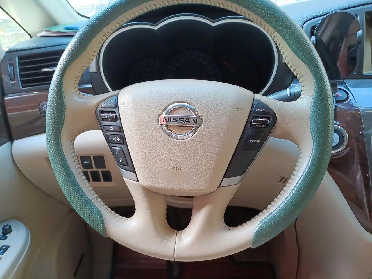 Nissan Quest 2015 3.5L SL — миниатюра 11