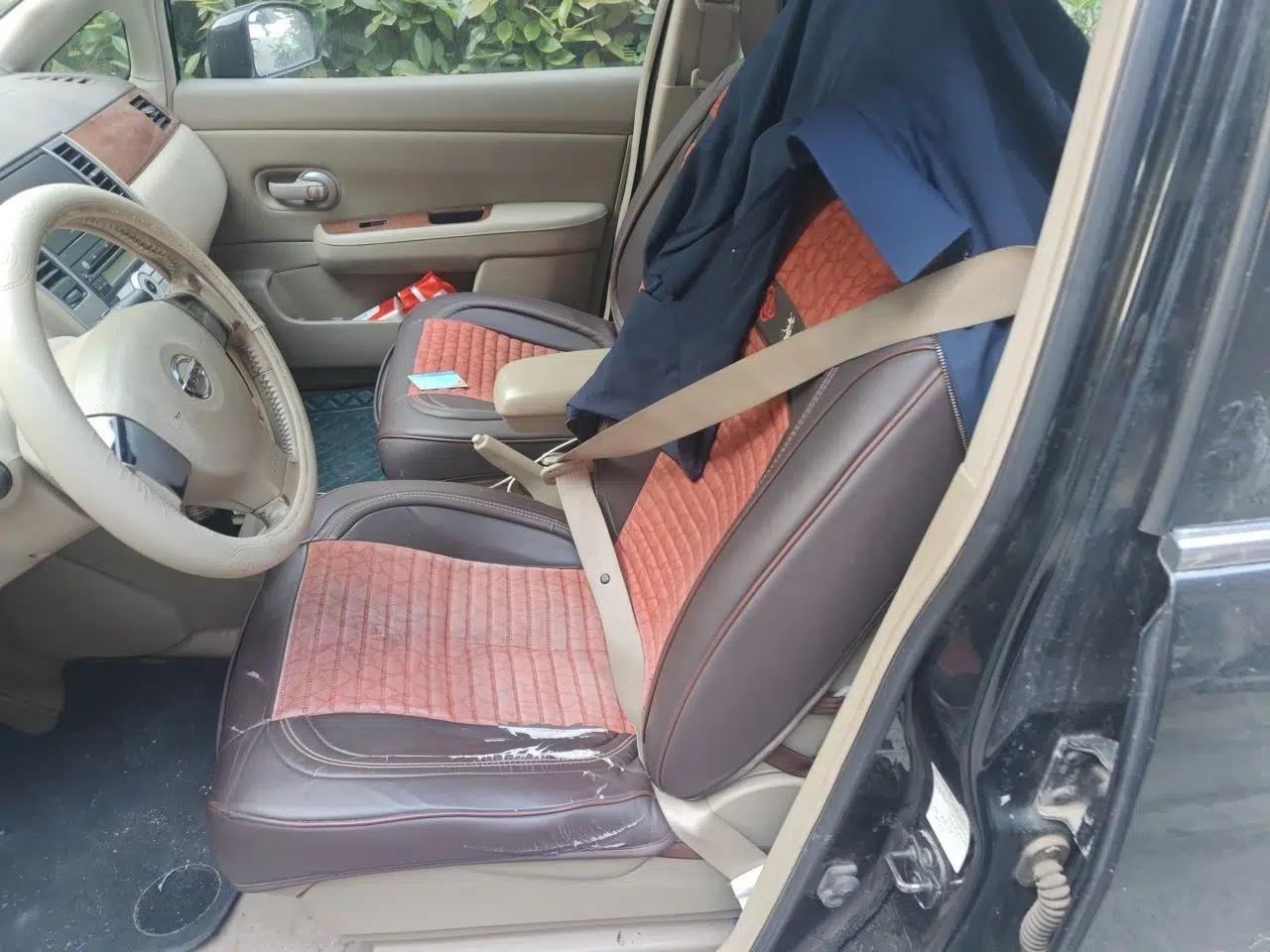 Nissan Tiida Sedan 2008 1.6L Automatic Smart Version — миниатюра 16