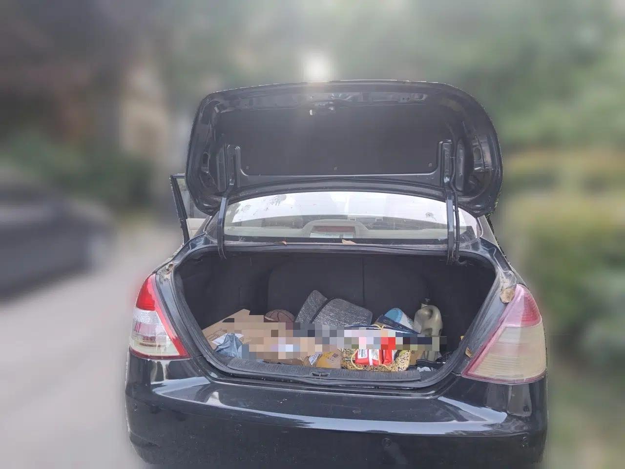 Nissan Tiida Sedan 2008 1.6L Automatic Smart Version — миниатюра 20